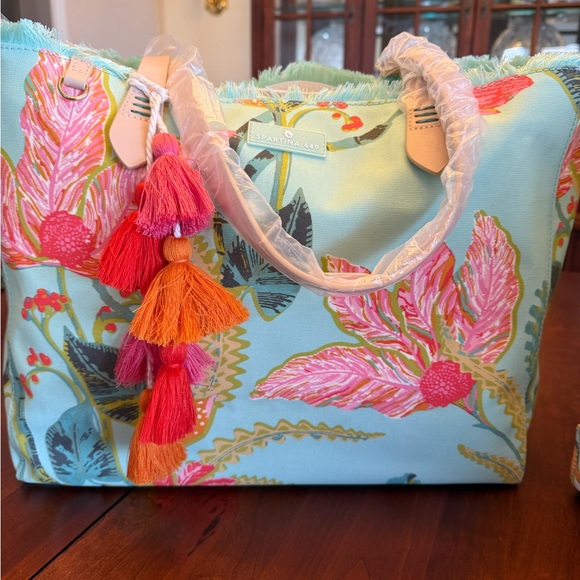 Spartina 449 Tropical Floral Tote - Picture 2 of 12